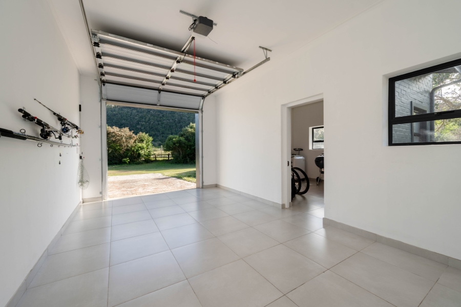 3 Bedroom Property for Sale in Keurboomstrand Western Cape